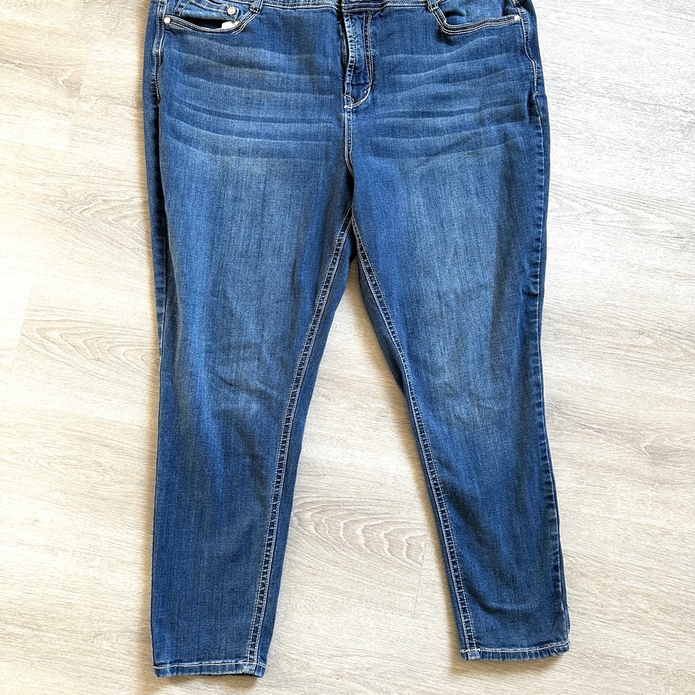 Wallflower Blue Ankle Jeans